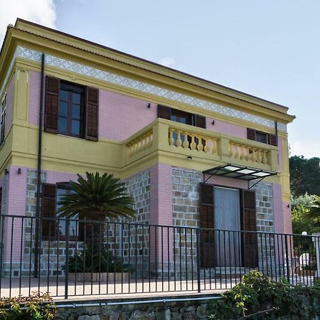 Villa Santa Lucia チェファル エクステリア 写真