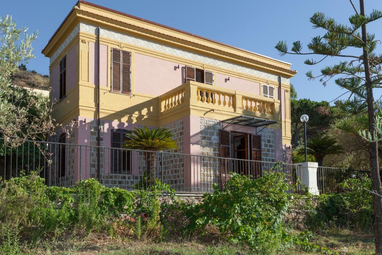 Villa Santa Lucia チェファル エクステリア 写真