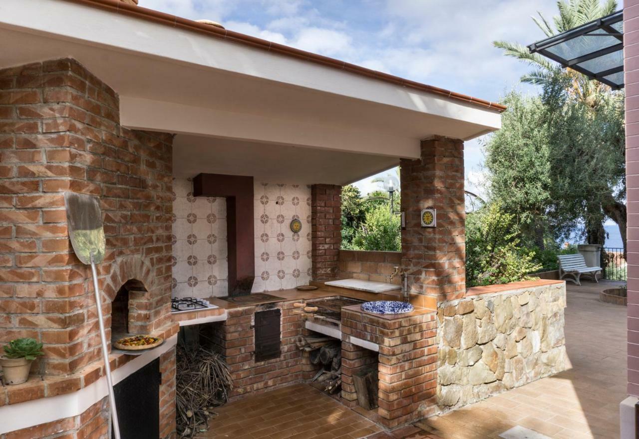 Villa Santa Lucia チェファル エクステリア 写真