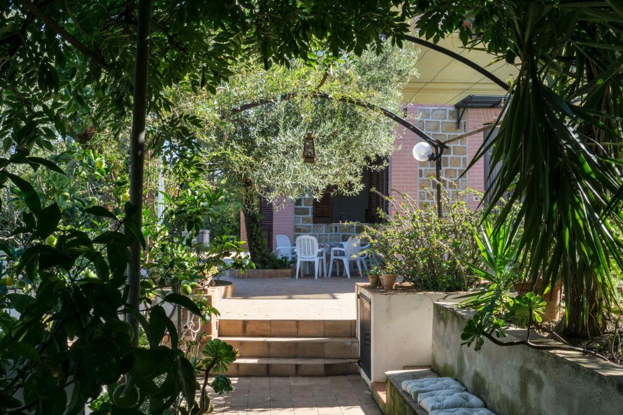 Villa Santa Lucia チェファル エクステリア 写真