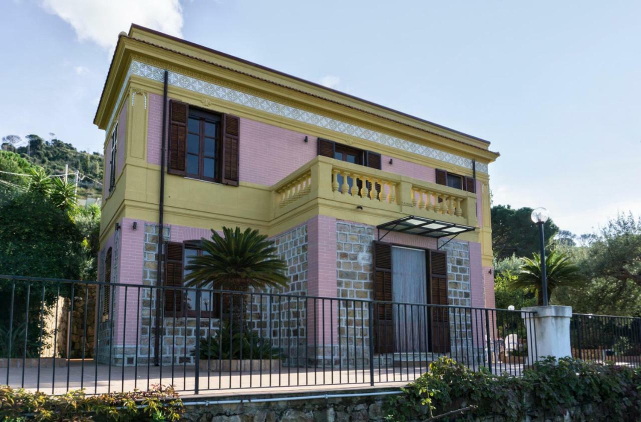 Villa Santa Lucia チェファル エクステリア 写真