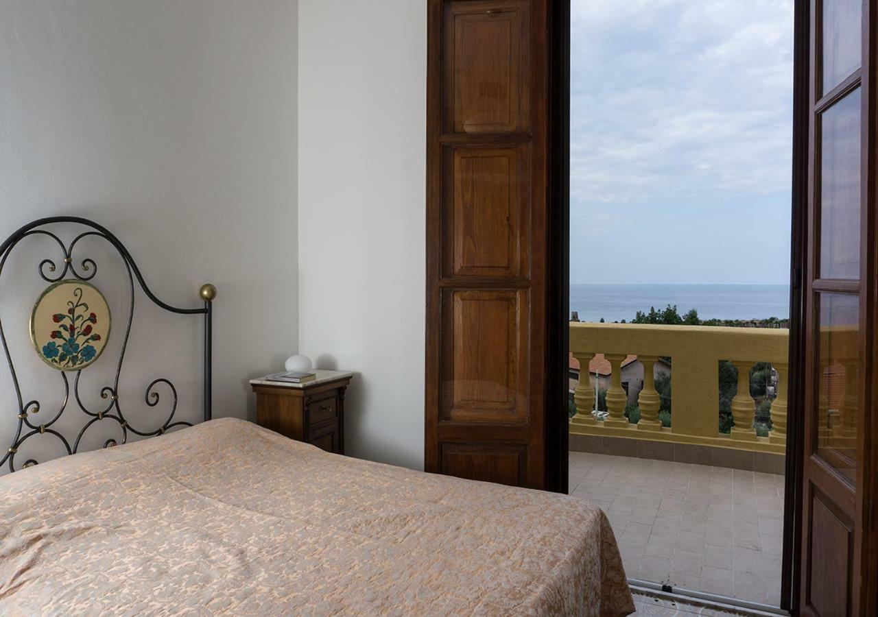 Villa Santa Lucia チェファル エクステリア 写真